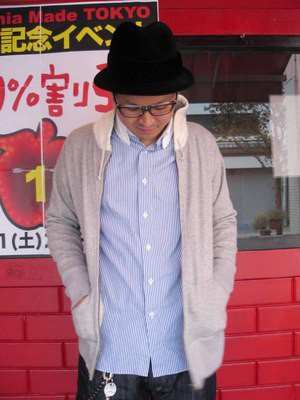 襟足がくせ毛なんです