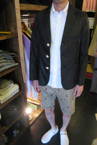 SHORT PANTS