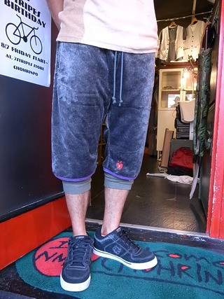 MOLE SHORTS着用画像
