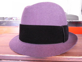 かぶりもの( HAT や CAP )
