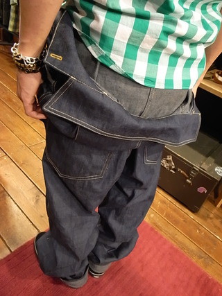 WORK-AHOLIC SUIT 予約会してます！