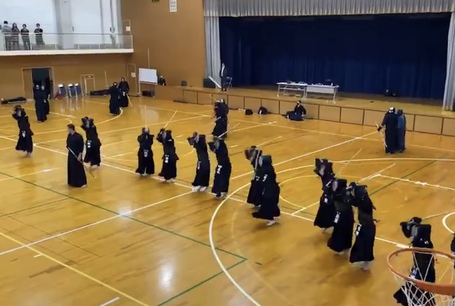 錬成会、仕上げの素振り！