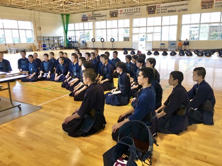 約２名 欠席ですが……三年生、集合しました！