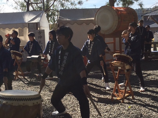 新春の事任八幡宮で
