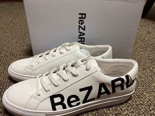 ＲeＺＡＲＤスニーカー届きました！