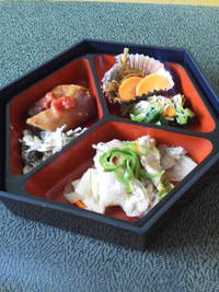 今日のお弁当は… 2013/05/20 16:56:49