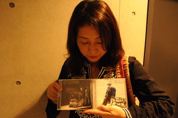 ＣＤにサインしてもらうんだいっ♪