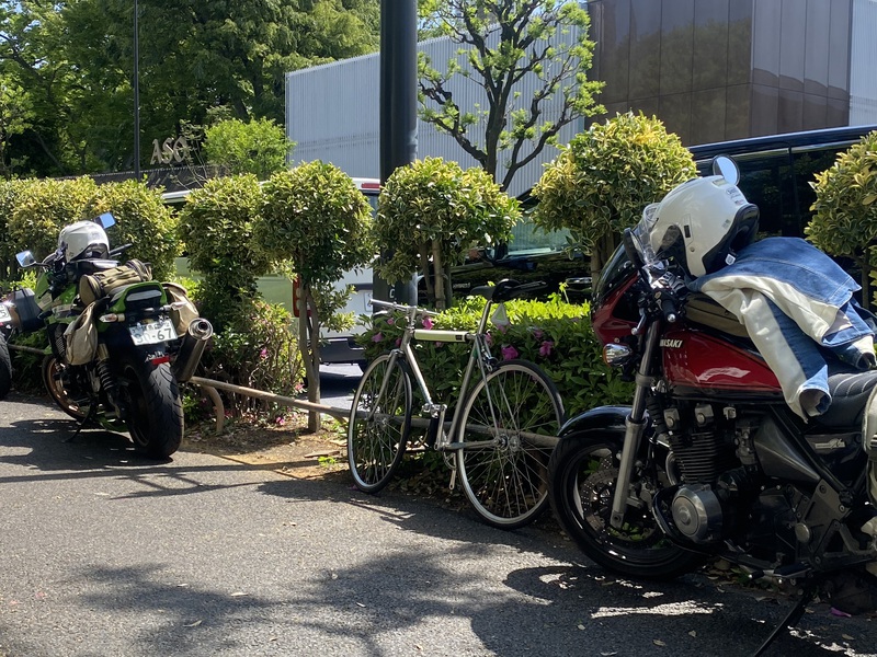 66歳の初バイクRIDEは代官山・蔦屋書店の東本昌平&MCゾディアック展へ