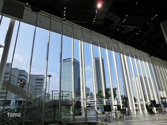 日産グローバル本社　１Ｆギャラリー（１８枚＋パノラマ写真１枚）