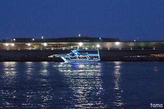 横浜シーバスからの夜景（１８枚）　山下公園⇒ベイクォーター