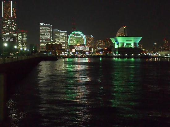 夜の山下公園♪　（モノクロ＆カラー　フォト７枚）