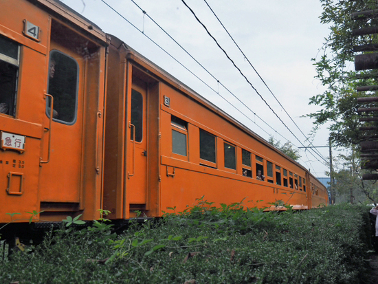 日本で一番短いトンネル通過のきかんしゃトーマス♪　地名