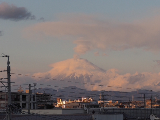 富士山みたいな雲　2月18日のプライベート富士