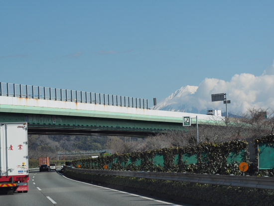 2月19日の富士山　　ドライブの合間の富士山
