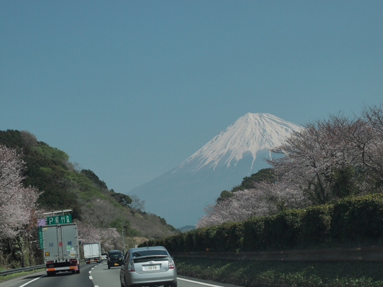 Ｗ富士　3月31日の富士山　ドライブの合間の・・・・