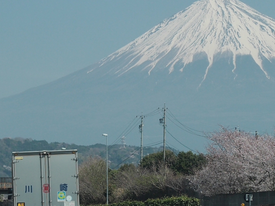 Ｗ富士　3月31日の富士山　ドライブの合間の・・・・