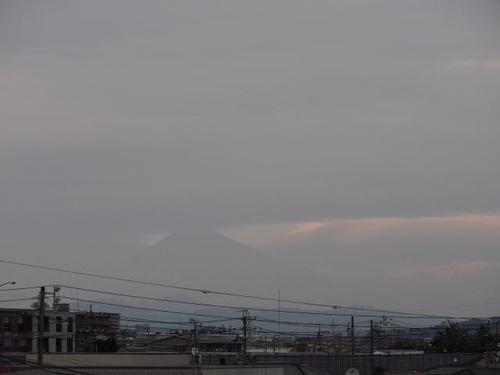 え＝＝！！　見逃した～？　　富士山初冠雪
