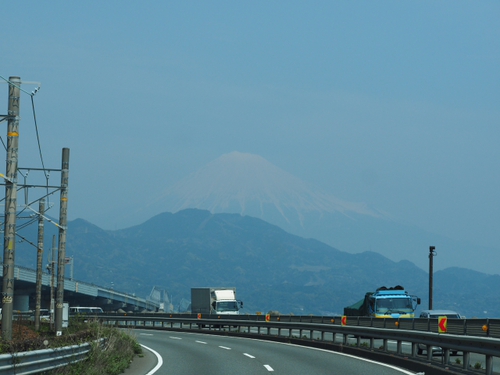 4月16日の富士山　NO1　　ドライブの合間の・・・・・