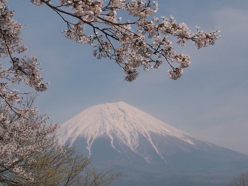 ベタ富士　4月16日の富士山　NO2　　ドライブの合間の・・・・・