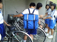 中学生来襲♪ 2007/09/26 11:28:01