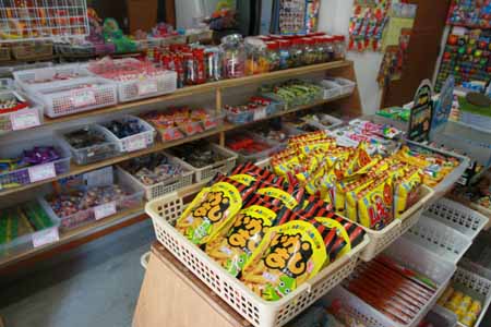東区の駄菓子屋さん