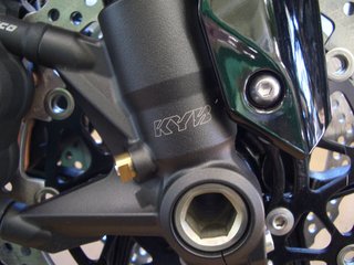 ZZR1400とKYB