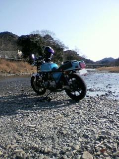 バイクにはやっぱまだ寒い～