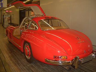 ドイツフランクフルト空港の展示車