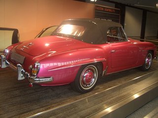 ドイツフランクフルト空港の展示車