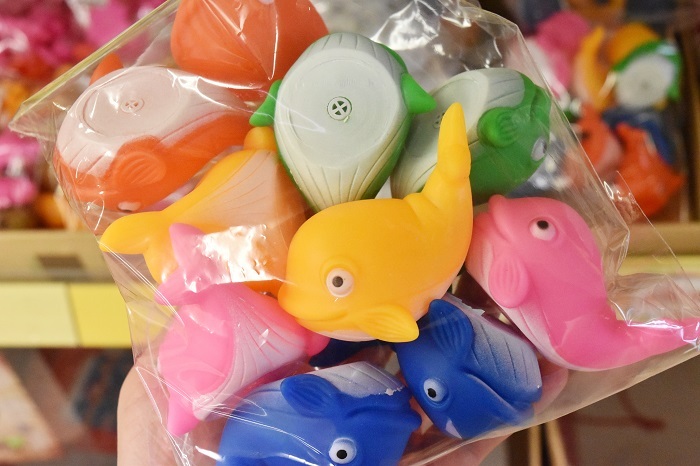 【お祭りの景品】赤くじら。