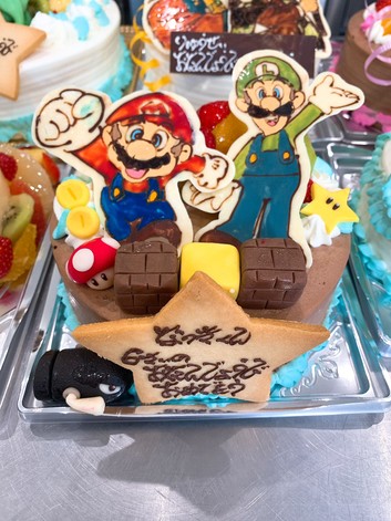 スーパーマリオのケーキ L 浜松のケーキ屋さん 小さなお菓子屋さんキュイドール物語