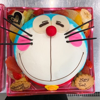 ドラえもんのケーキ L 浜松のケーキ屋さん 小さなお菓子屋さんキュイドール物語
