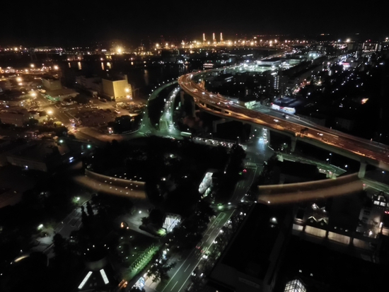 横浜マリンタワーの夜景♪　（foto　22枚）