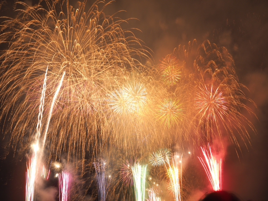 秋の夜空の花火♪　ふじさわ江の島花火大会