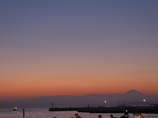 秋の夜空の花火♪　ふじさわ江の島花火大会