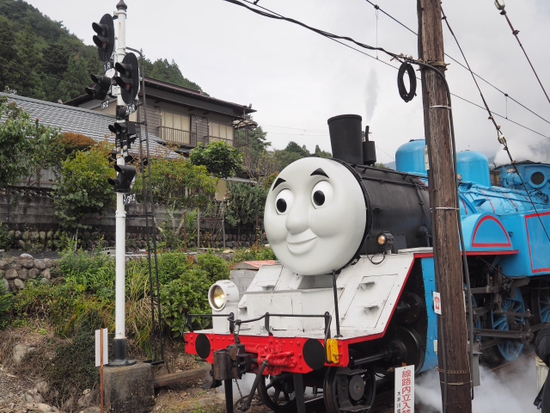 きかんしゃトーマスと追いかけっこ