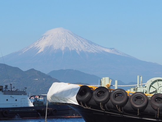 海の貴婦人　海王丸と富士山　セイルドリル（foto　19枚）　清水港