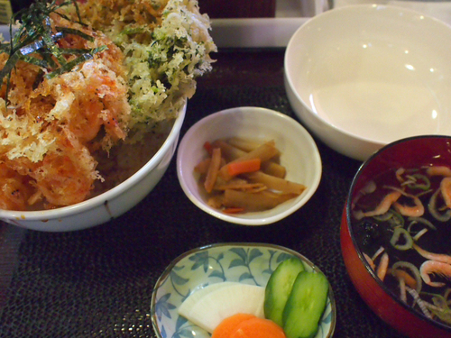 ボリューミー　駿河丼