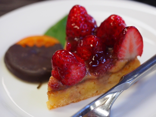 フランボワーズ（ケーキ＆ティーサロン）　松崎町