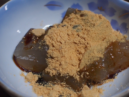 お蕎麦屋さんが作ったモッチモチのわらび餅　鎌倉　こ寿々
