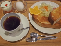 モーニング　久しぶりの　葉山珈琲　いおり