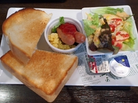 モーニング　厚切りトースト♪　100円アップでボリュームのサンドもあるよ　伊藤珈琲店 清水楼