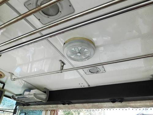 レトロなマイクロバス　　太鼓の懇親会で　梅ヶ島へ