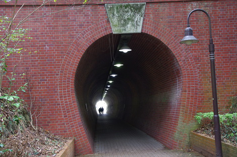 亀山トンネル