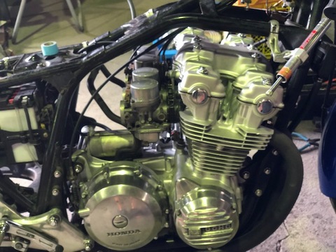 CB750Fキャブレターセッティング｜掛川市のフレーム修正、ホイール修正