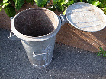 trash can