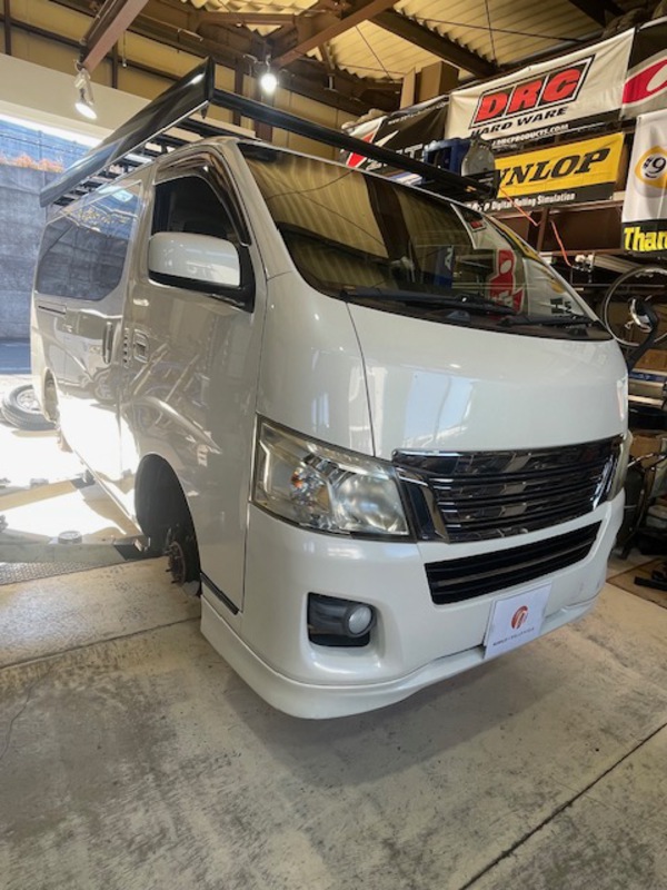 NV350ライダー　タイヤ交換