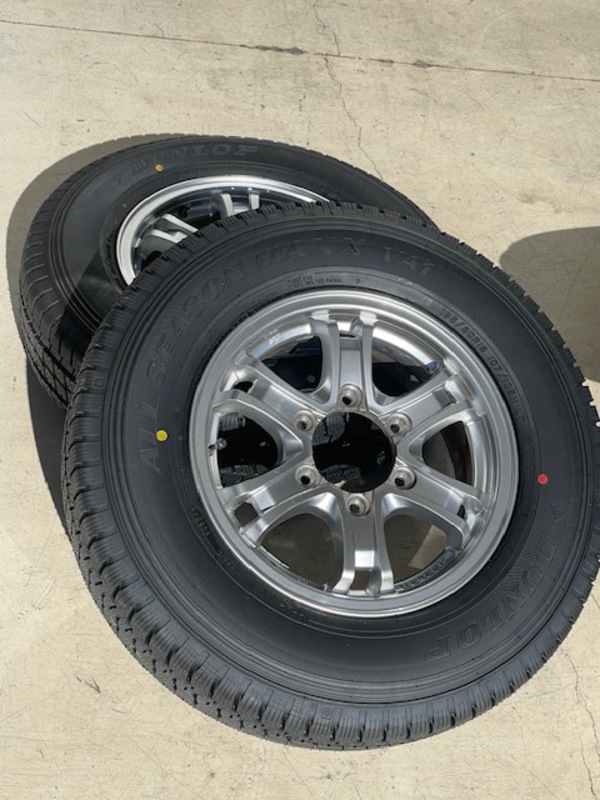 NV350ライダー　タイヤ交換