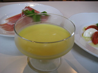 自然なとうもろこしのスープ