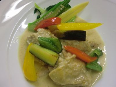 鶏もも肉のフリカッセ　辛口がお好きな方にお薦め♪